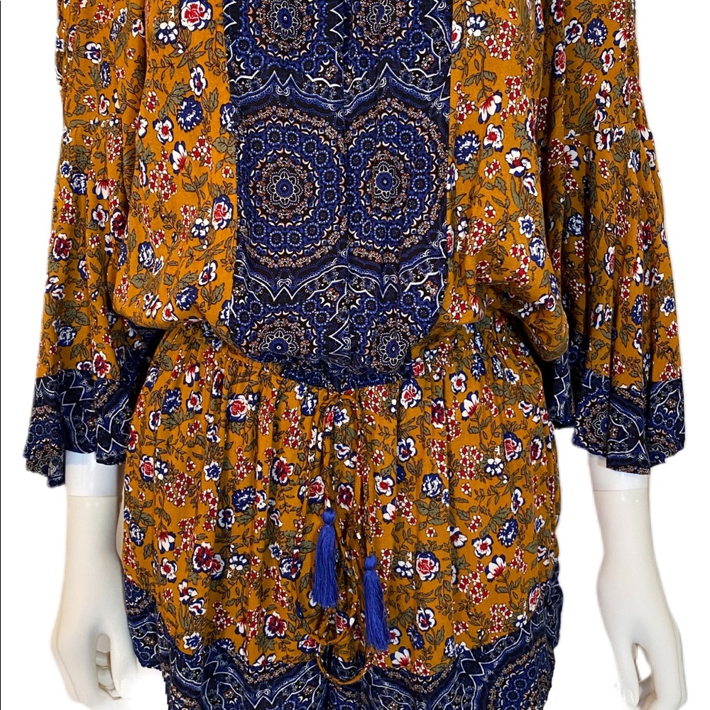 Romper - Picture 2 of 3